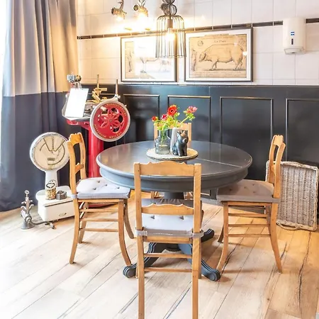 Sjlaope Biej De Sjlèchter Bed & Breakfast 4*