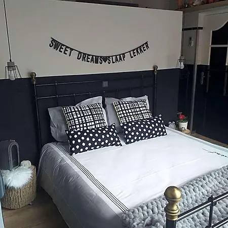 Sjlaope Biej De Sjlèchter 4*