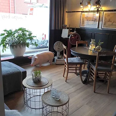 Sjlaope Biej De Sjlèchter Bed & Breakfast
